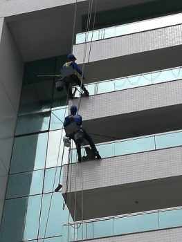 limpeza-de-fachada-em-aguas-clara-df-brasilia.jpg